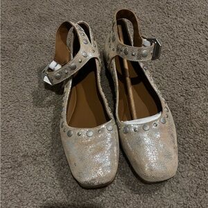Free People Silver and Tan Flats